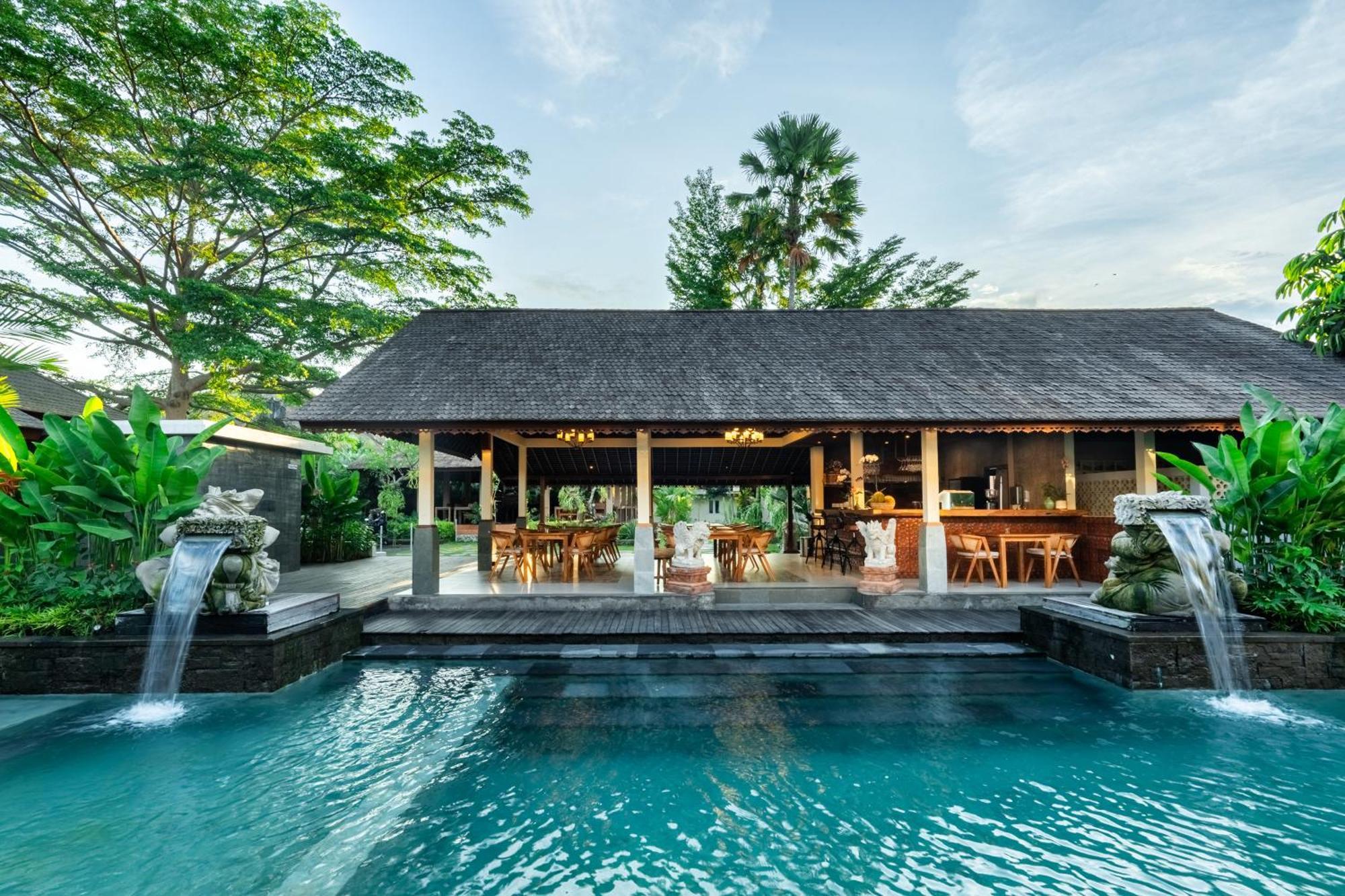 Puri Andong 4*