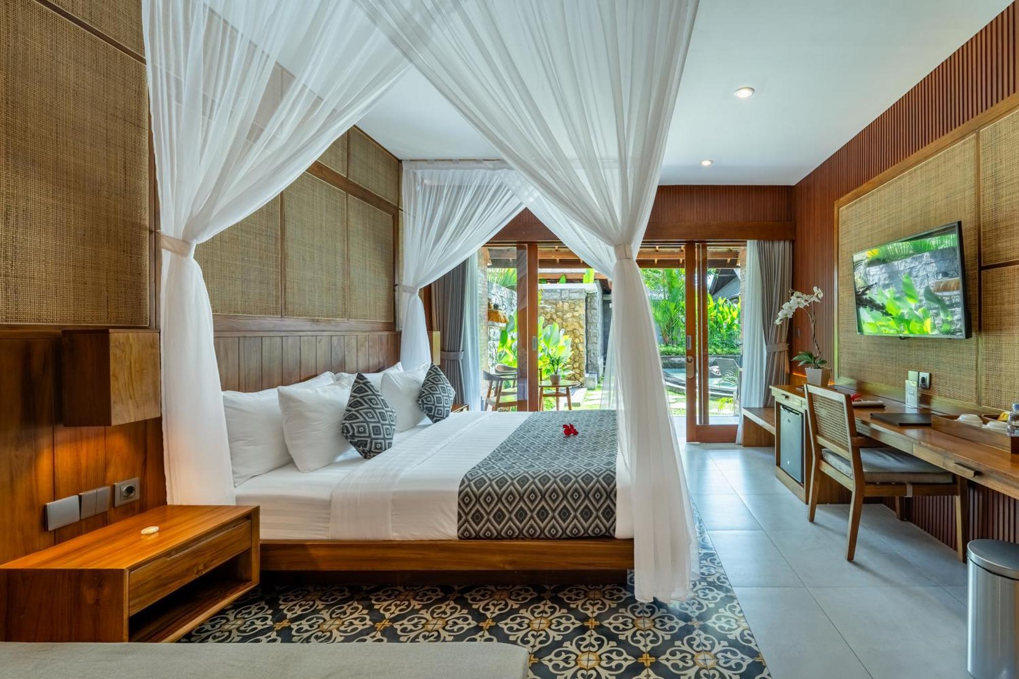 Puri Andong Hotel 4*