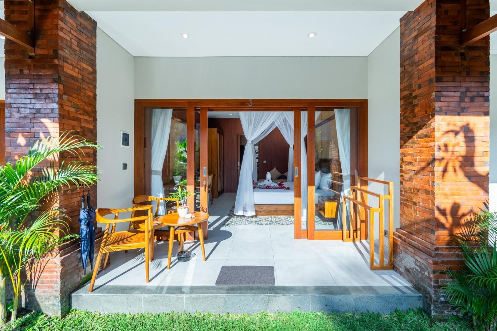 Puri Andong 4*
