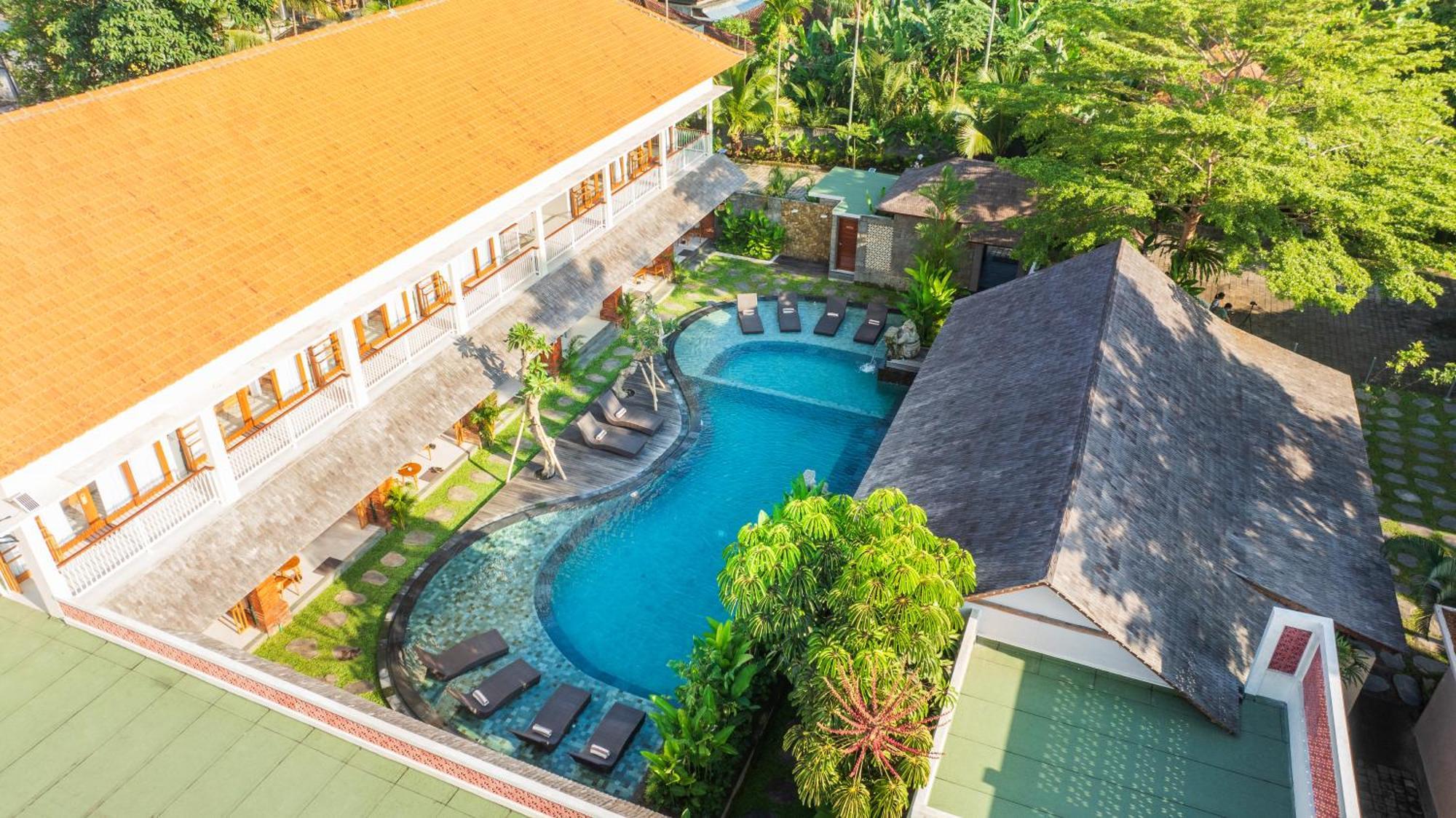 Hotel Puri Andong 4*