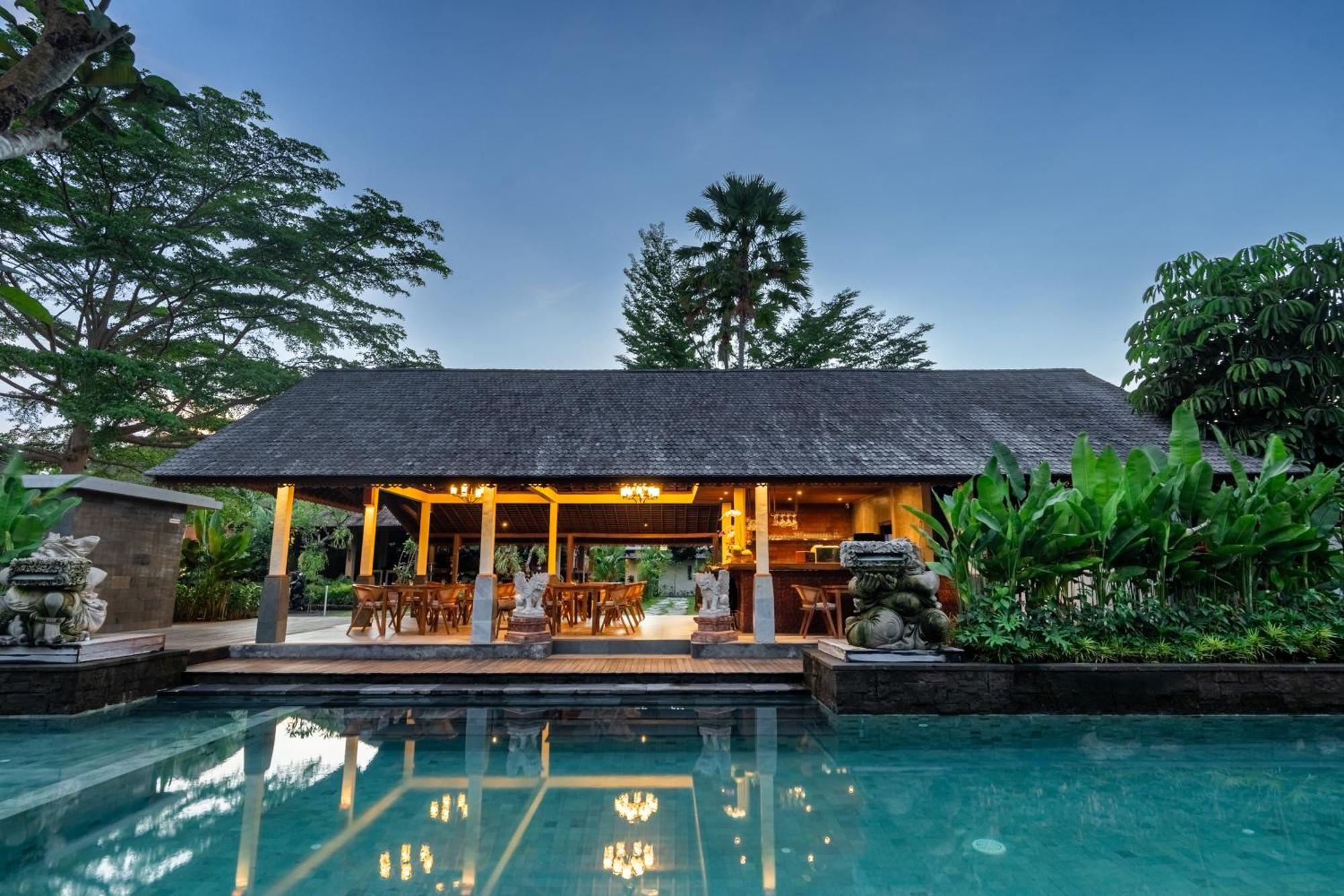 Hotel Puri Andong 4*